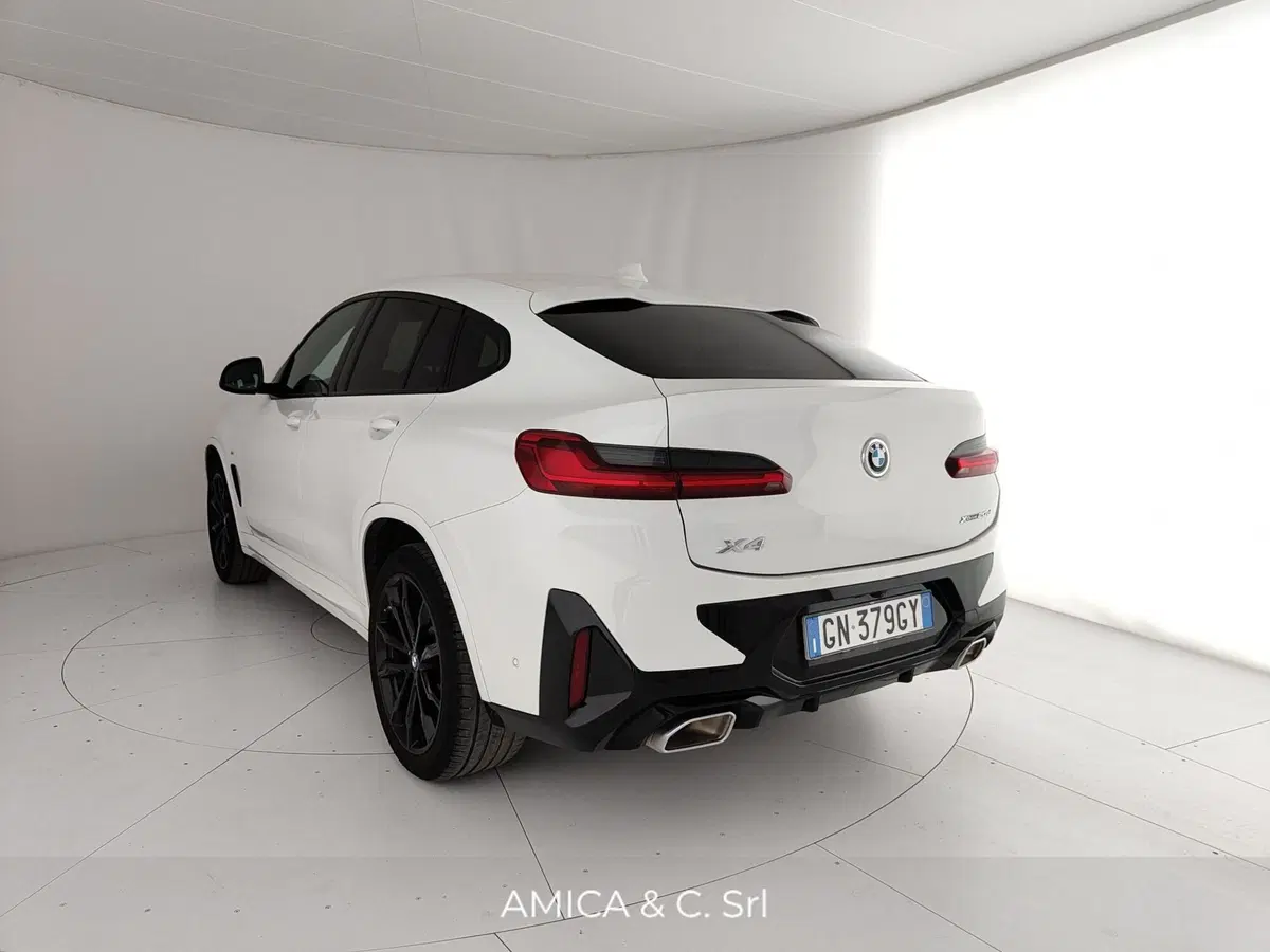 BMW X4 usata a Caserta (9)