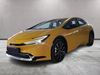 Toyota Prius 2.0 phev Lounge nuova a Milano