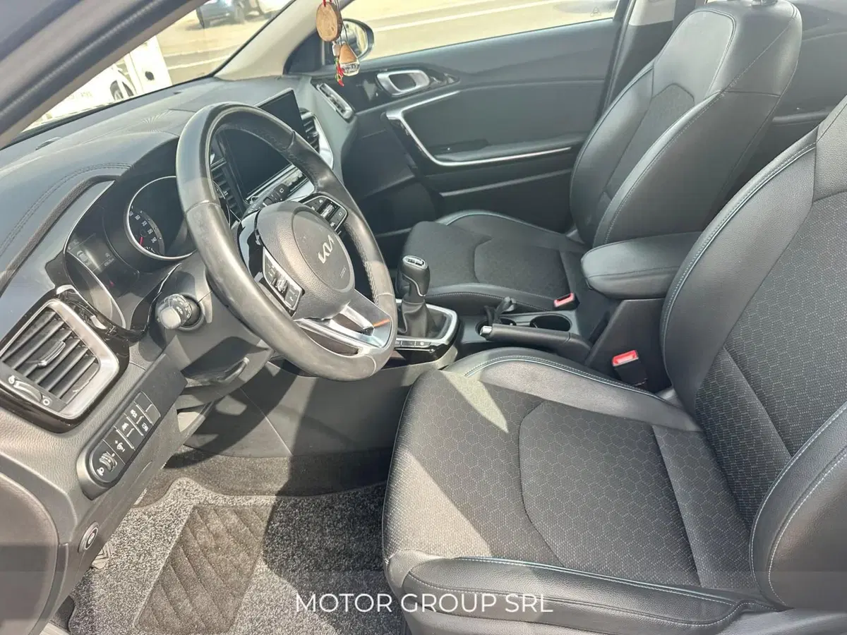 Kia XCeed usata a Napoli (9)