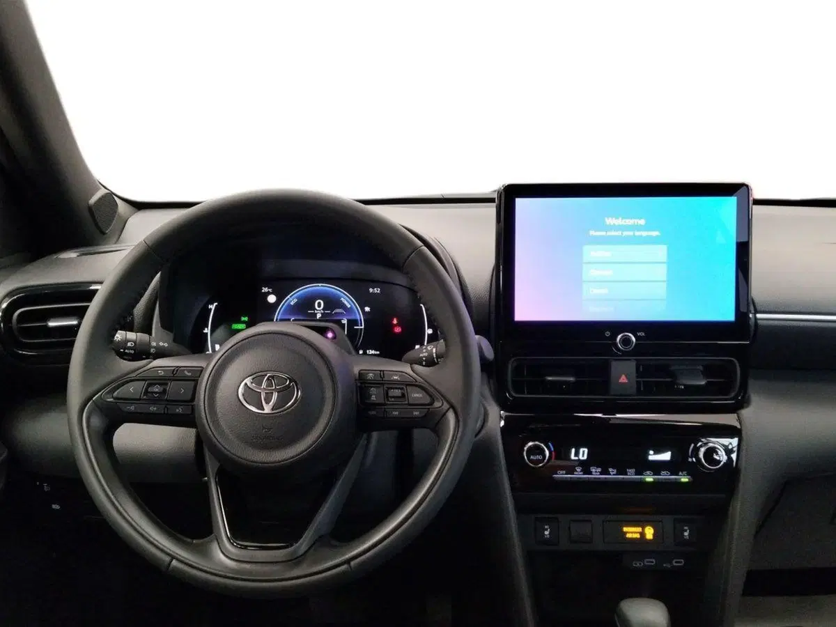 Toyota Yaris Cross nuova a Roma (7)