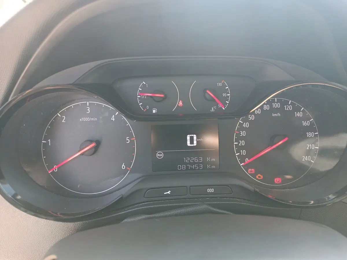 Opel Crossland X usata a Forlì-Cesena (10)