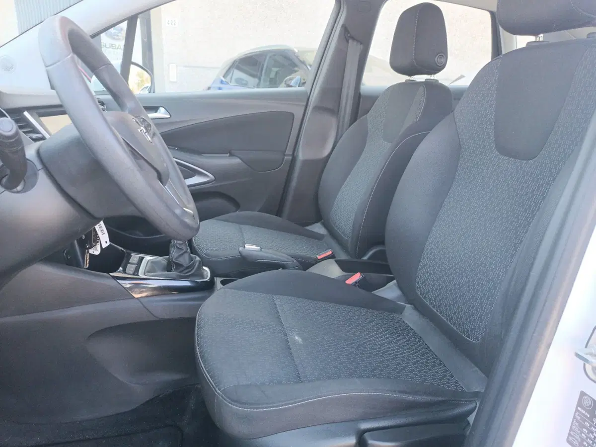 Opel Crossland X usata a Forlì-Cesena (11)