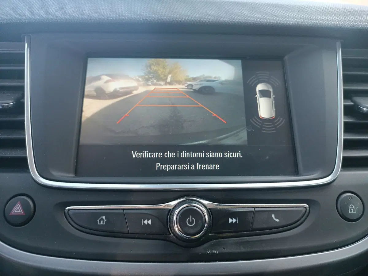 Opel Crossland X usata a Forlì-Cesena (16)