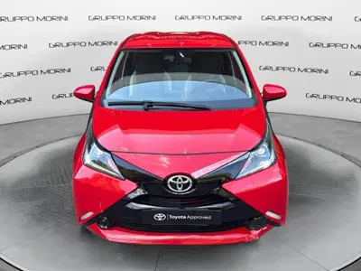 Toyota Aygo 1.0 VVT-i 69 CV 3 porte x-play MMT del 2015 usata a San Lazzaro di Savena
