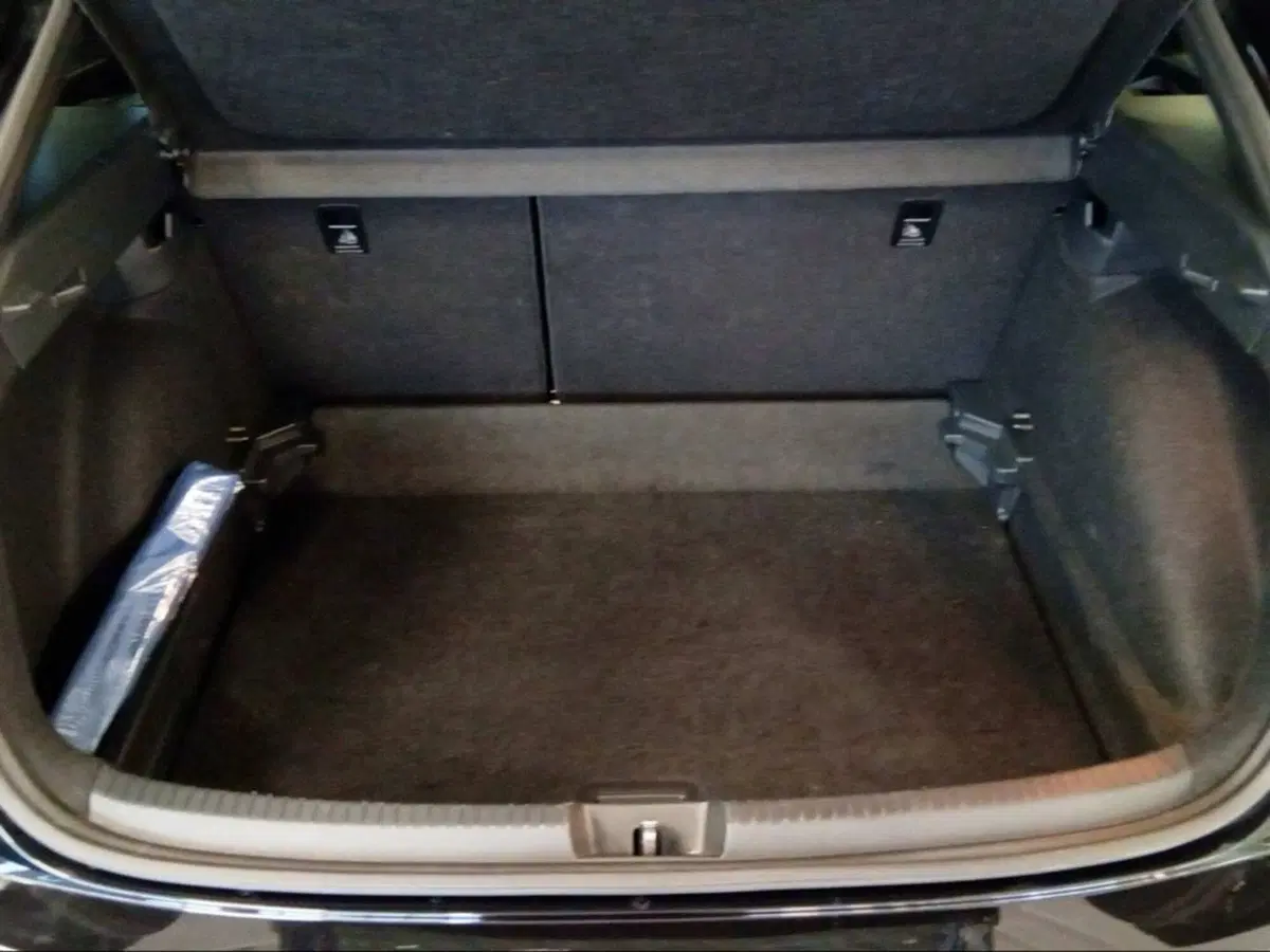 Volkswagen Taigo usata a Livorno (16)