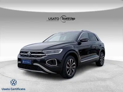 Volkswagen T-Roc 1.5 tsi Style del 2023 usata a Livorno
