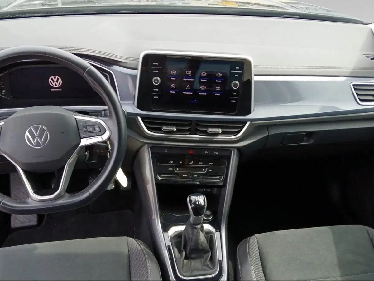 Volkswagen T-Roc usata a Livorno (9)