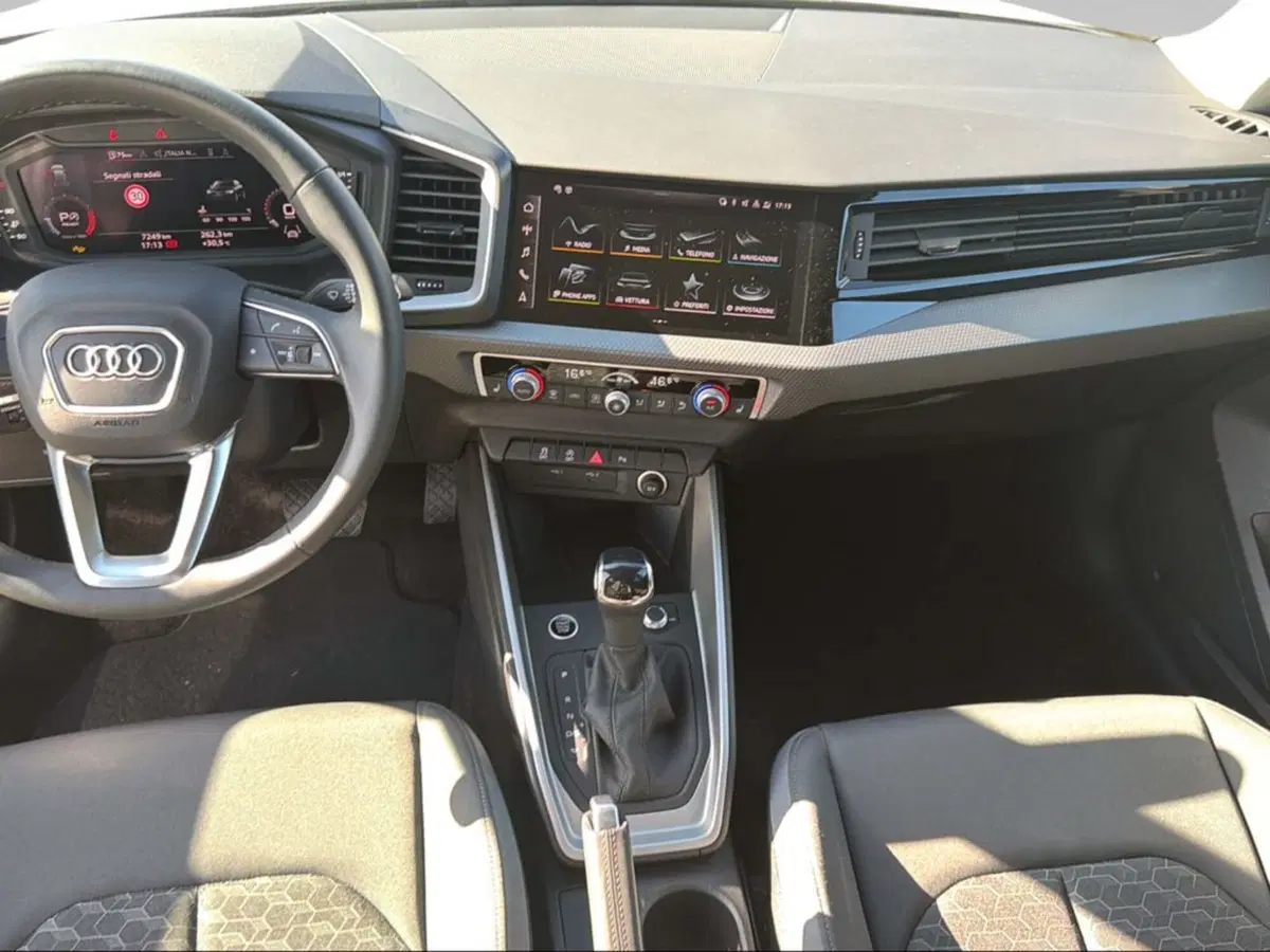 Audi A1 Sportback usata a Livorno (9)