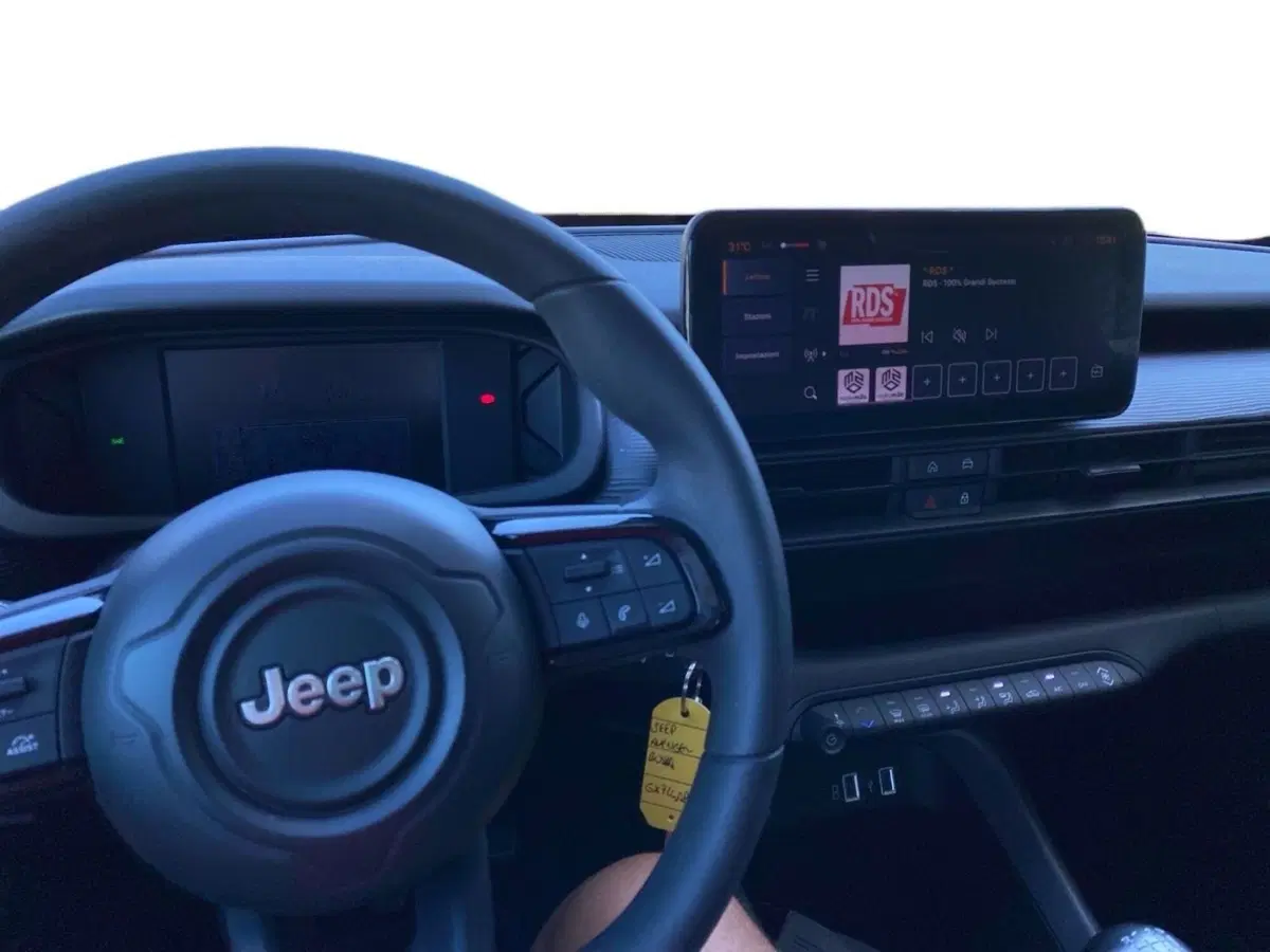 Jeep Avenger usata a Bologna (15)