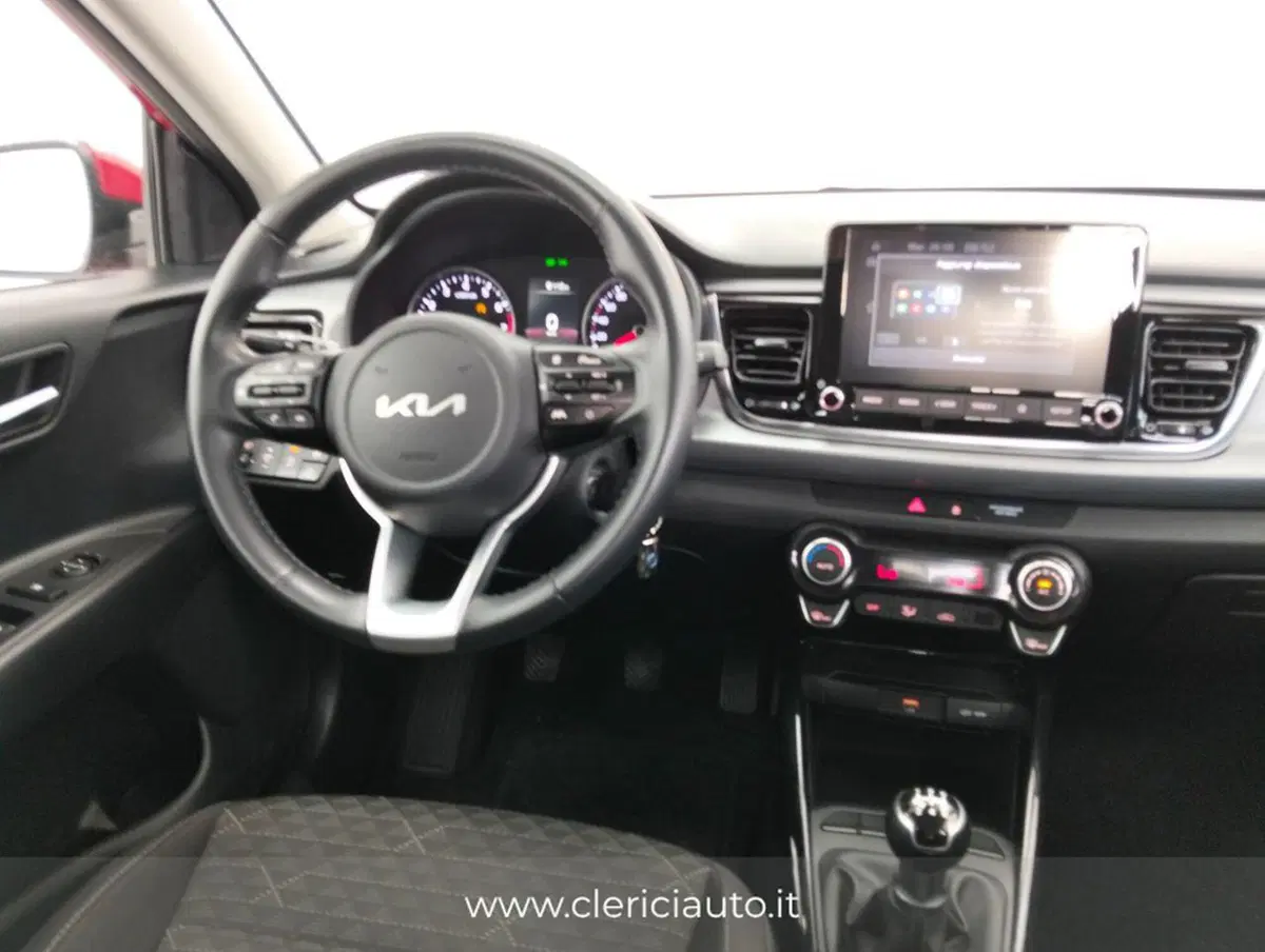 Kia Rio usata a Como (9)