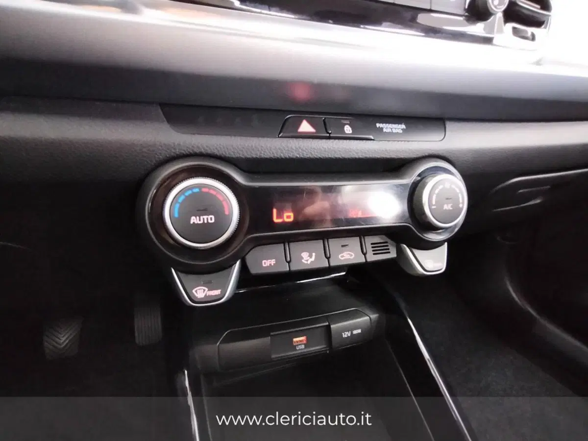 Kia Rio usata a Como (14)