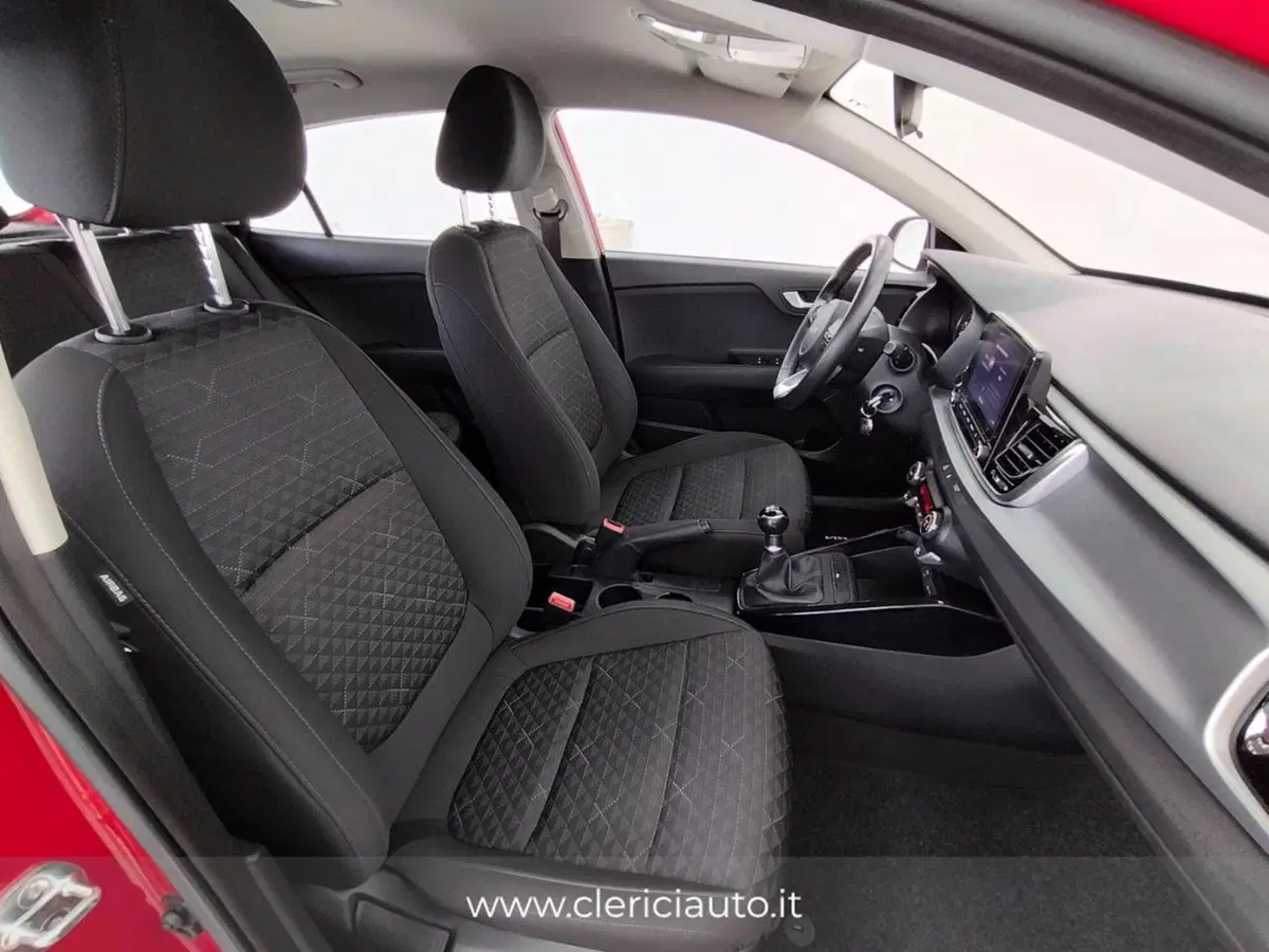 Kia Rio usata a Como (3)