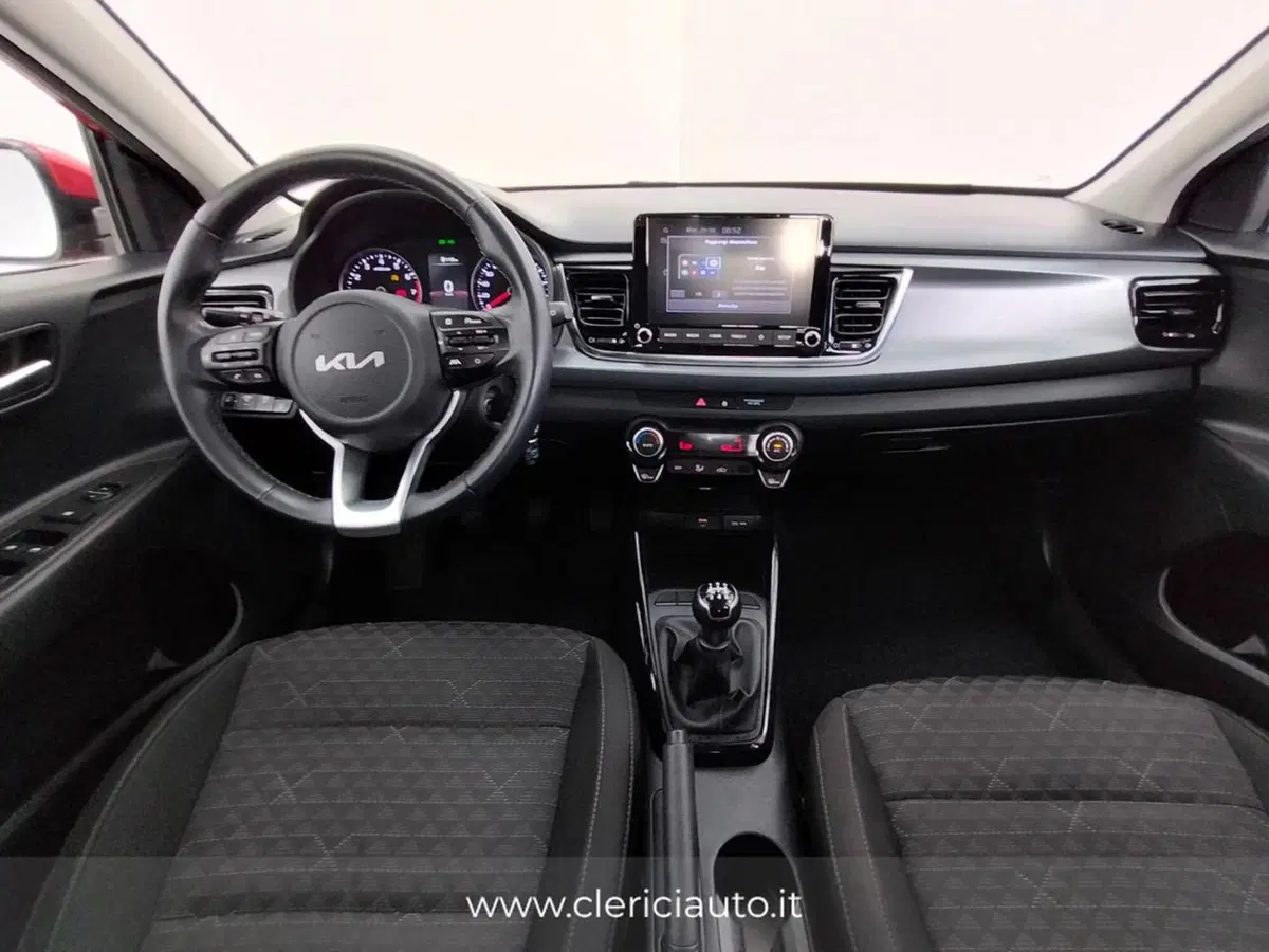 Kia Rio usata a Como (4)