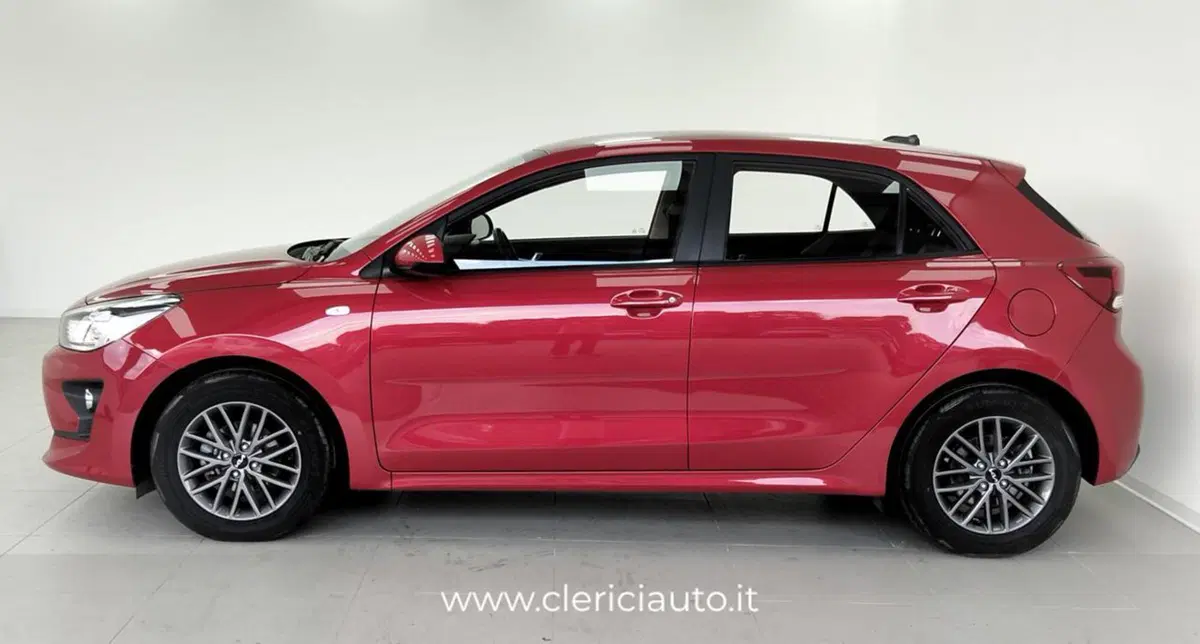 Kia Rio usata a Como (8)