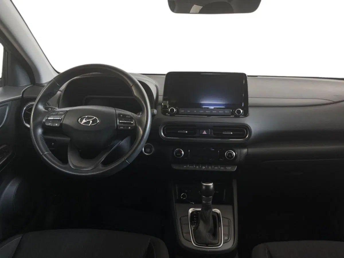 Hyundai Kona usata a Bari (8)