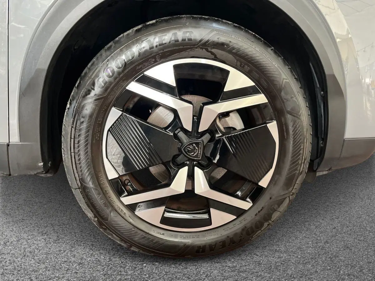 Peugeot 2008 usata a Bari (6)