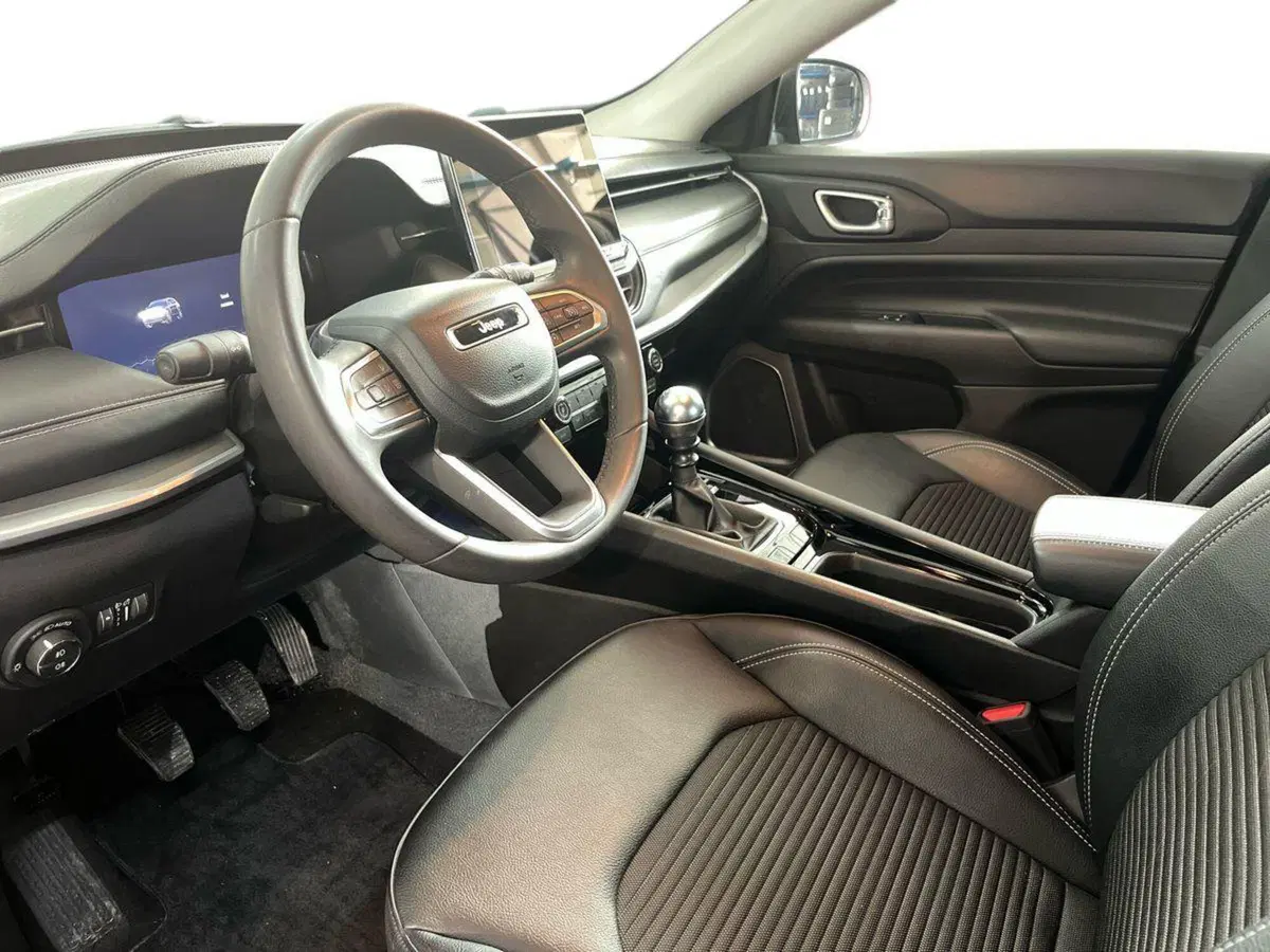 Jeep Compass usata a Bari (7)