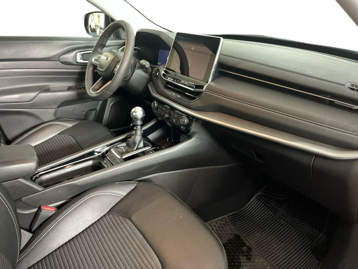 Jeep Compass usata a Bari (9)