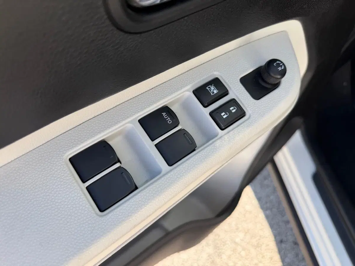 Suzuki Ignis usata a Vicenza (10)
