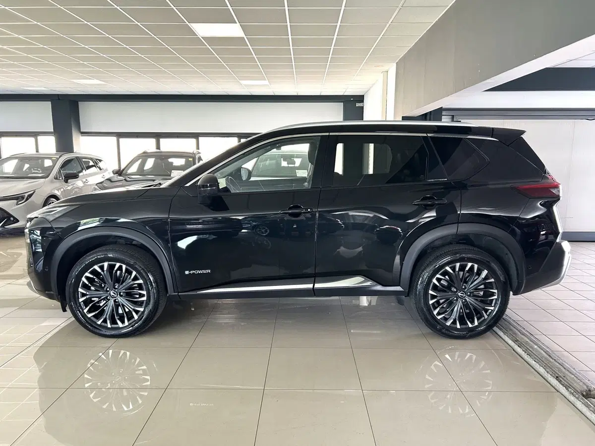 Nissan X-Trail usata a Ferrara (6)