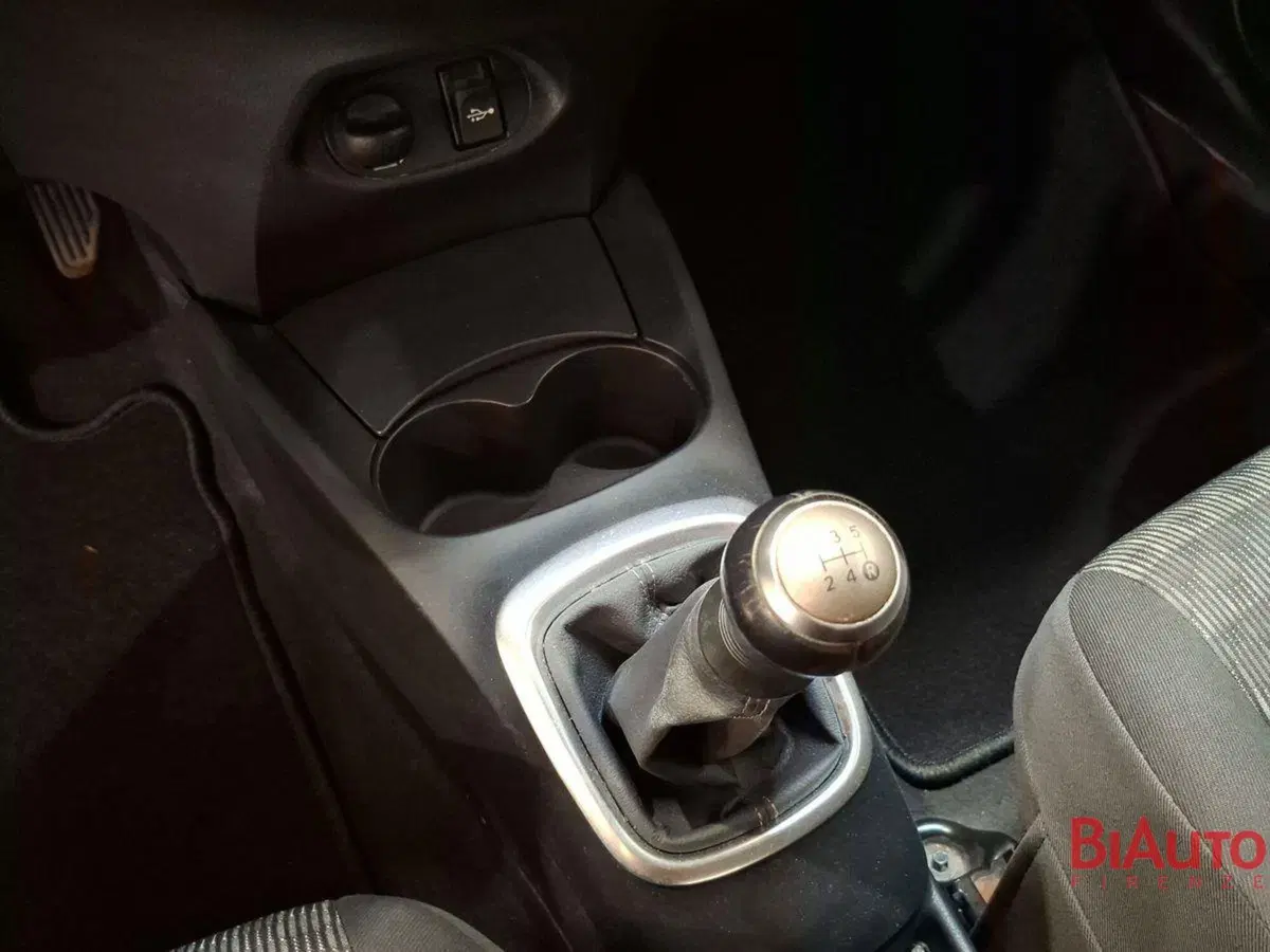 Toyota Yaris usata a Firenze (17)