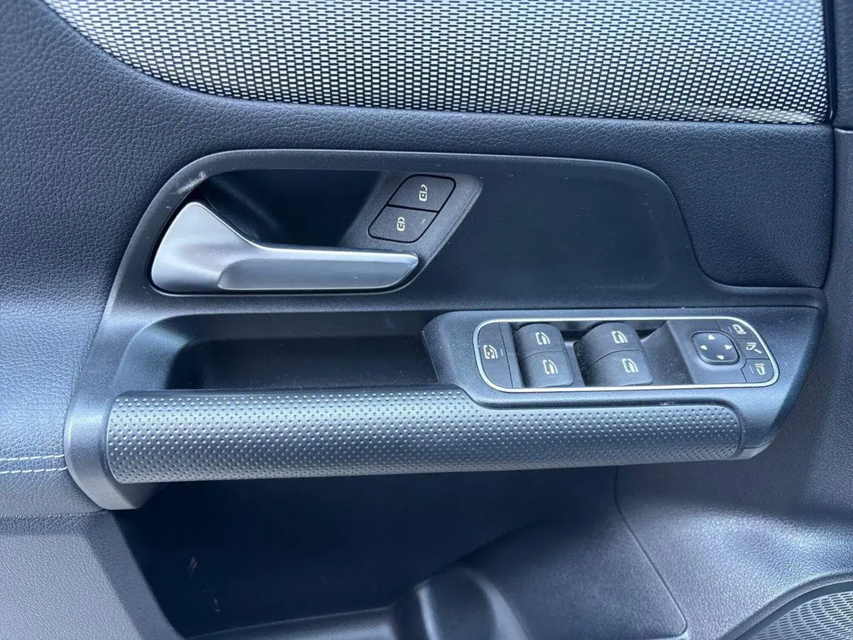 Mercedes-Benz GLA SUV usata a Pescara (12)