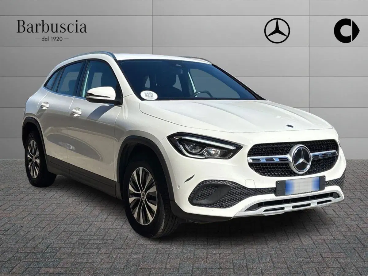Mercedes-Benz GLA SUV usata a Pescara (2)
