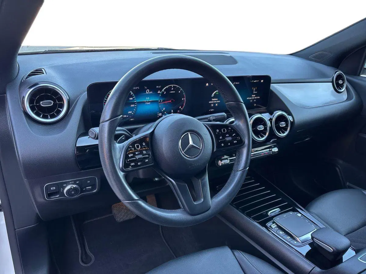 Mercedes-Benz GLA SUV usata a Pescara (8)