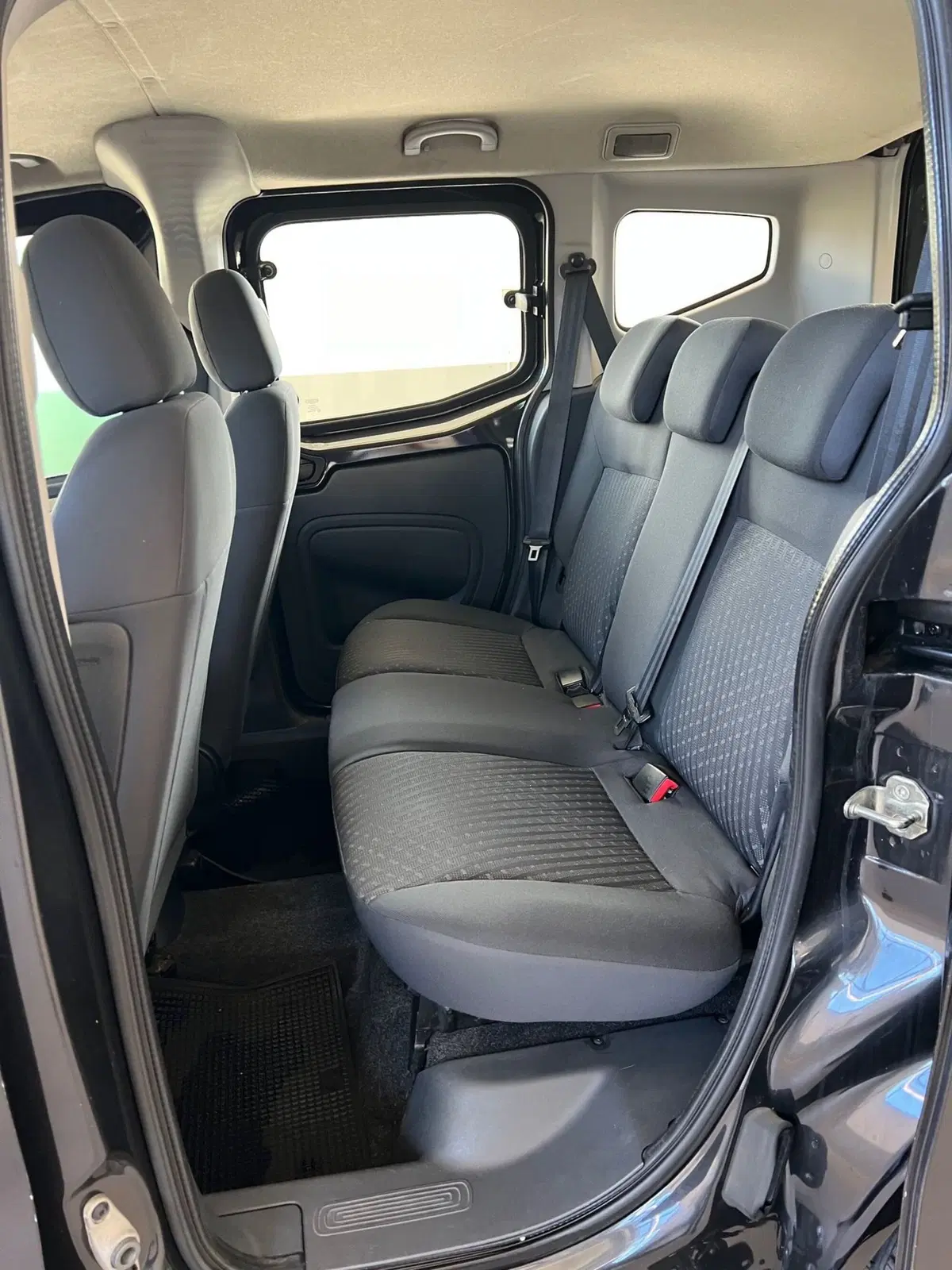 Peugeot Bipper usata a Bari (12)