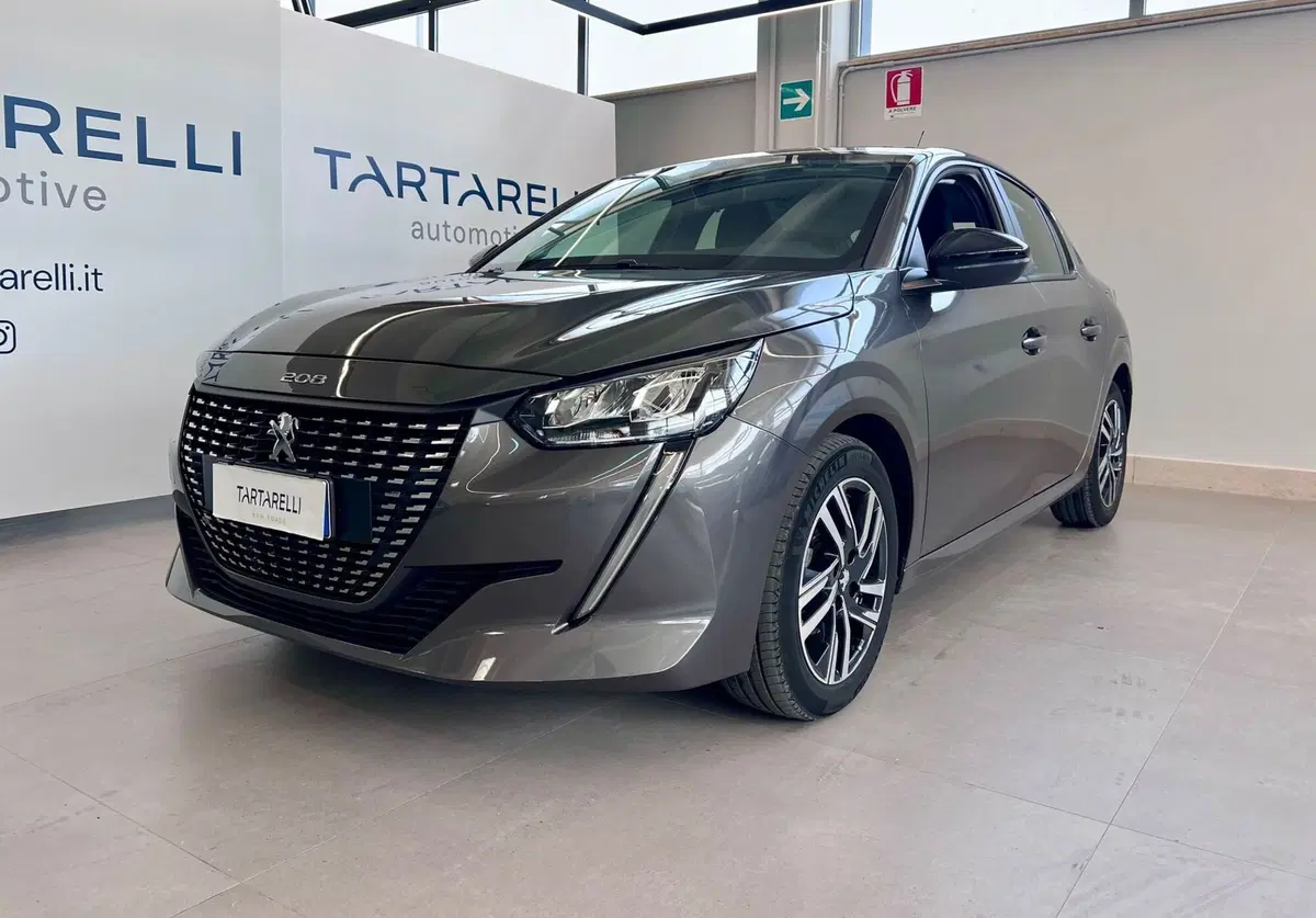 Peugeot 208 usata a Bari (3)