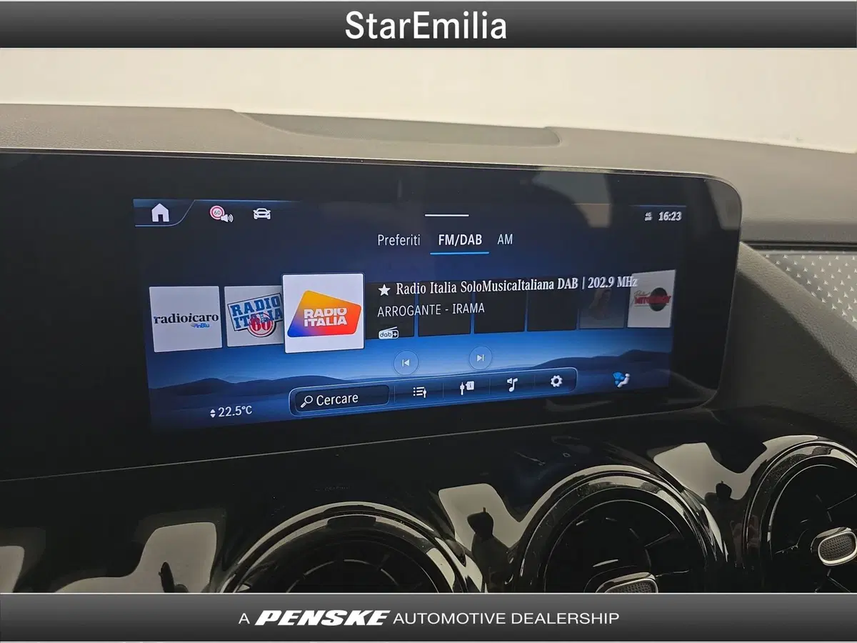Mercedes-Benz GLA SUV usata a Bologna (14)