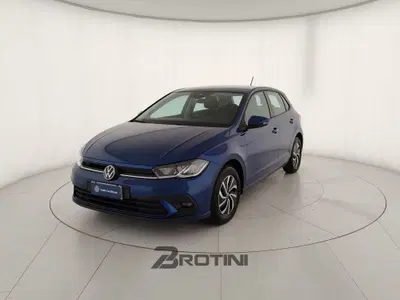 Volkswagen Polo 1.0 tsi Life 95cv del 2023 usata a Massa
