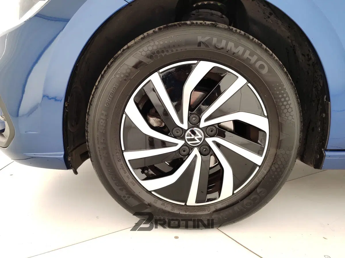 Volkswagen Polo usata a Massa-Carrara (6)