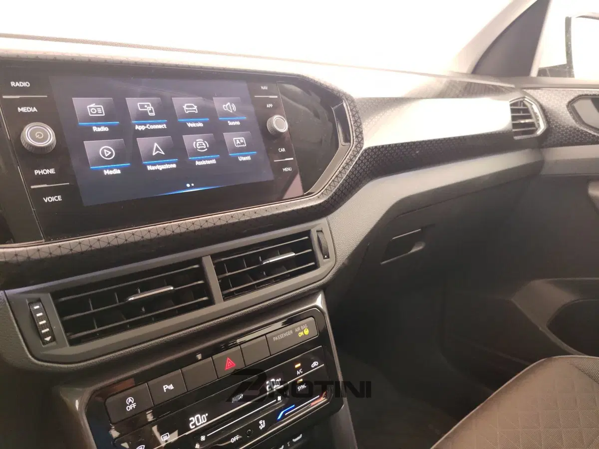 Volkswagen T-Cross usata a Massa-Carrara (12)