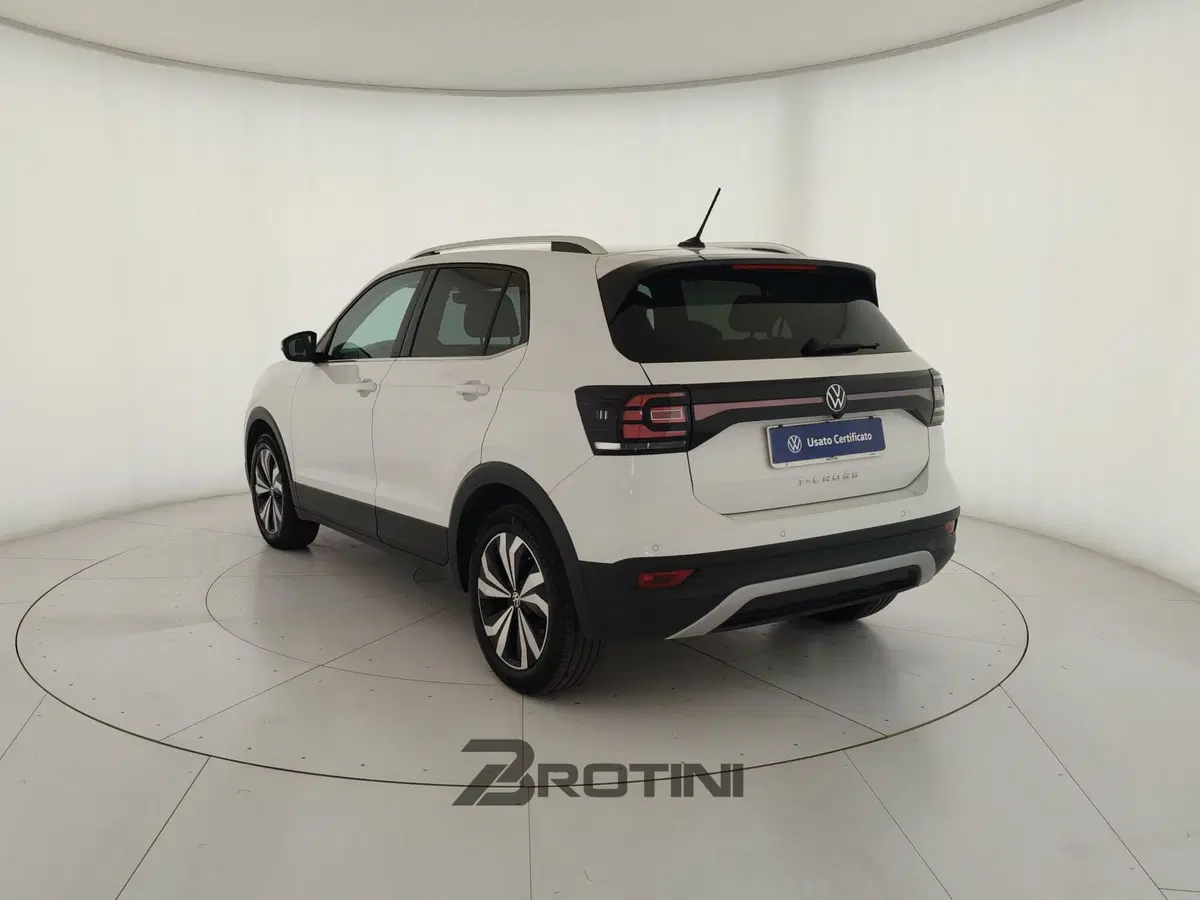 Volkswagen T-Cross usata a Massa-Carrara (2)