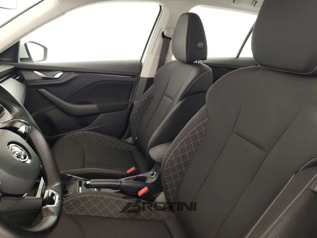 Skoda Kamiq usata a Massa-Carrara (9)