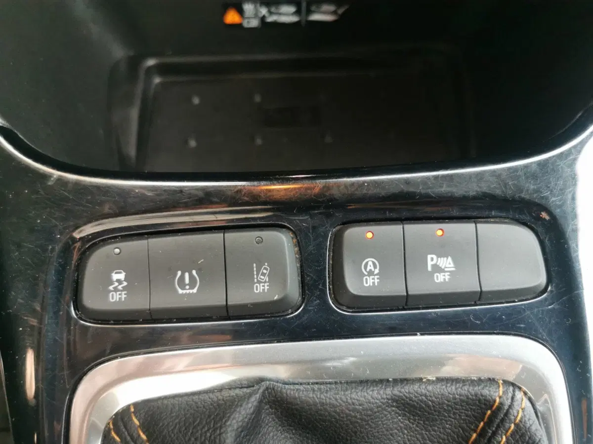 Opel Crossland X usata a Taranto (14)