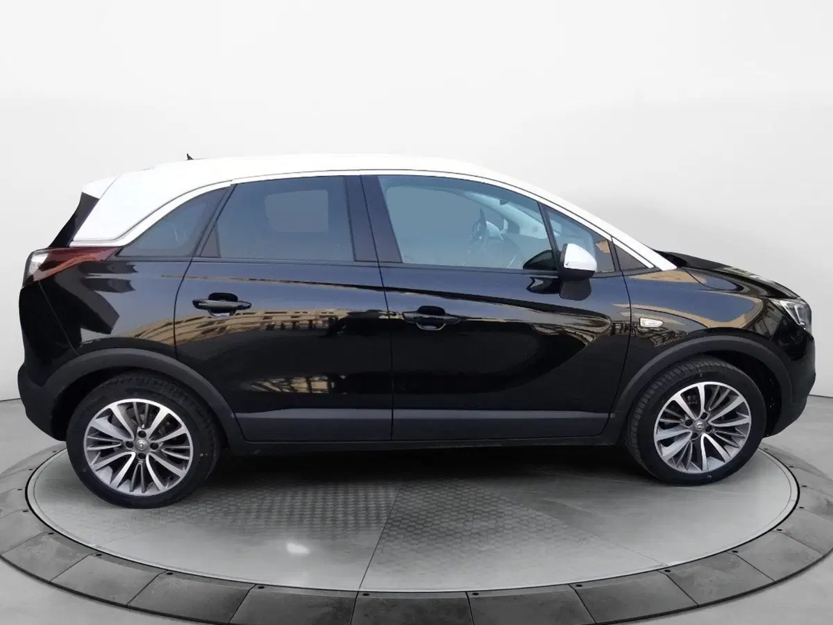 Opel Crossland X usata a Taranto (7)