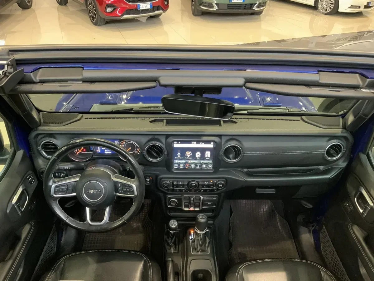 Jeep Wrangler usata a Vercelli (5)