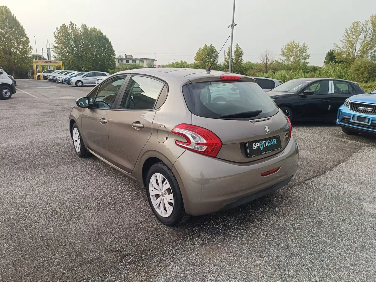 Peugeot 208 usata a Pistoia (6)