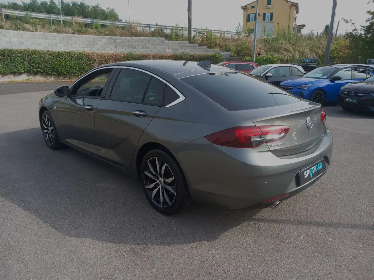 Opel Insignia usata a Lucca (4)