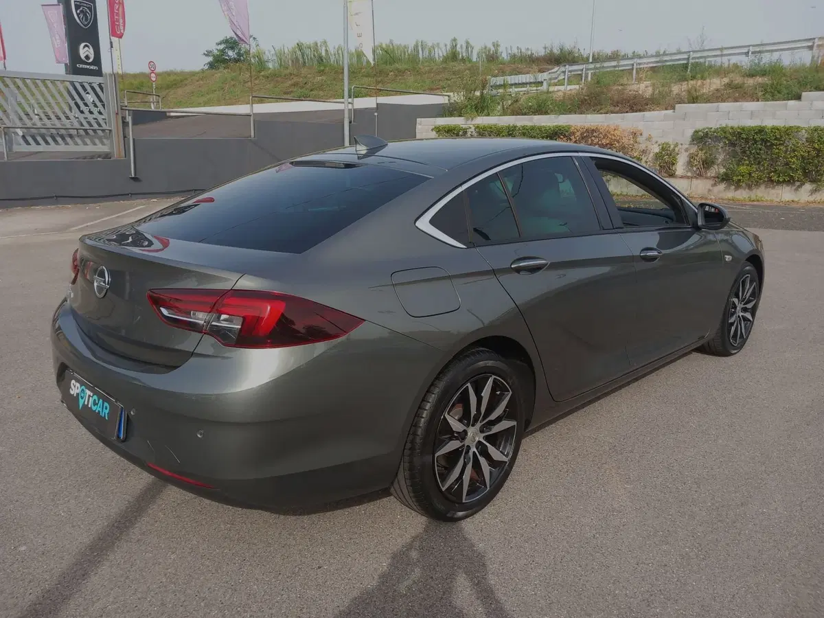 Opel Insignia usata a Lucca (6)