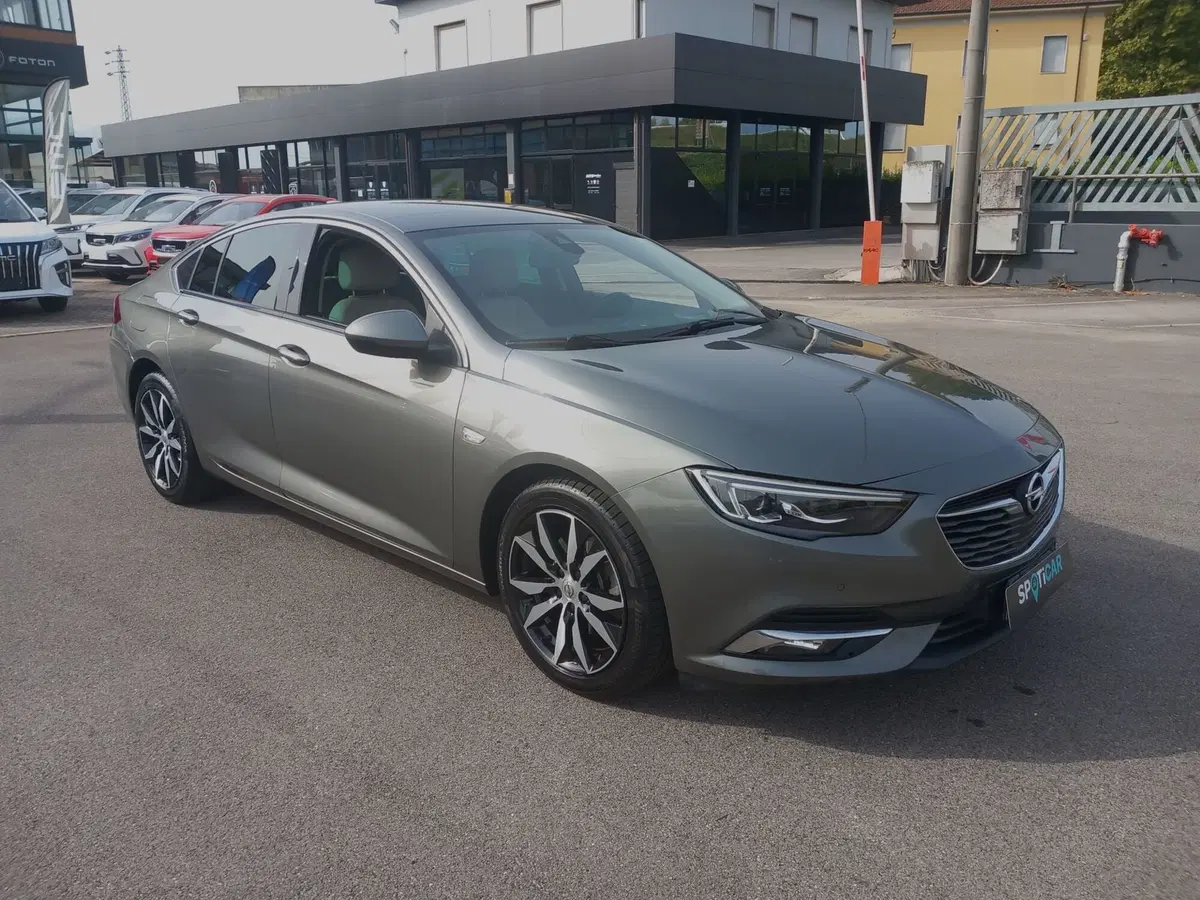 Opel Insignia usata a Lucca (8)