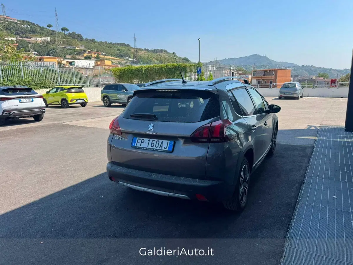 Peugeot 2008 usata a Salerno (4)
