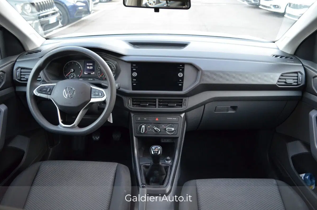 Volkswagen T-Cross usata a Salerno (11)