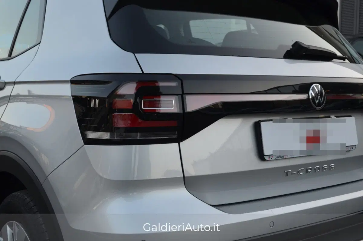 Volkswagen T-Cross usata a Salerno (13)