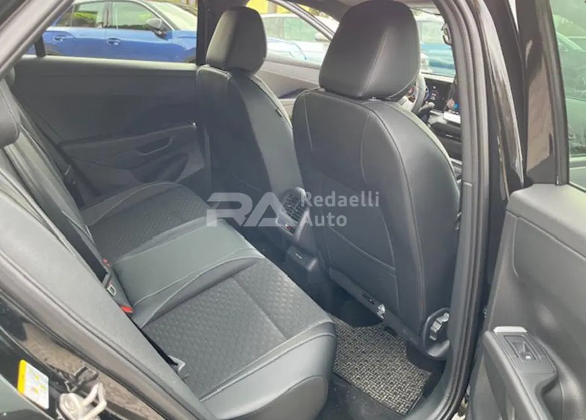 Volkswagen T-Roc usata a Lecco (10)