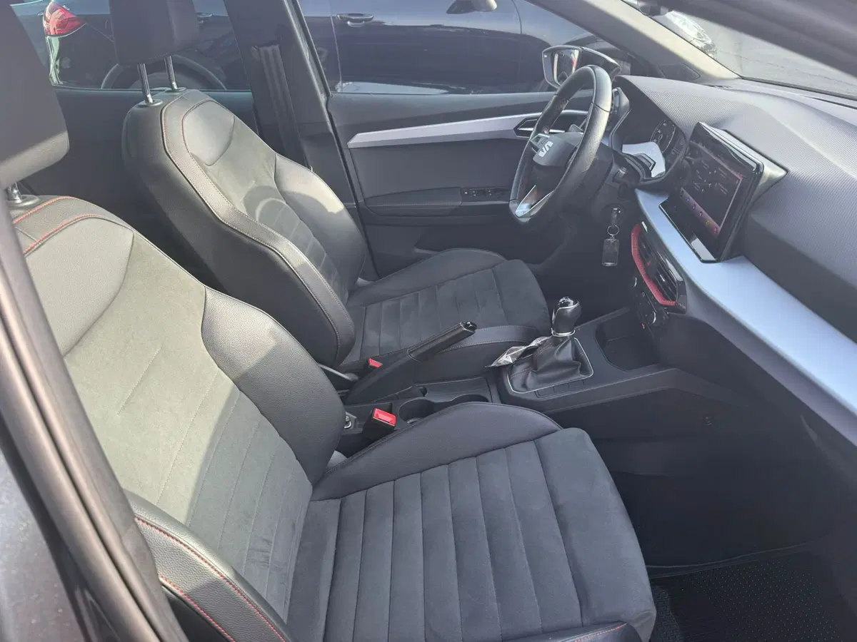 SEAT Ibiza usata a Rimini (11)