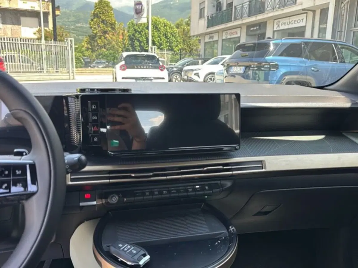 Lancia Ypsilon nuova a Frosinone (4)