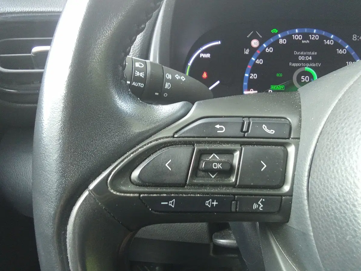 Toyota Yaris Cross usata a Rimini (16)